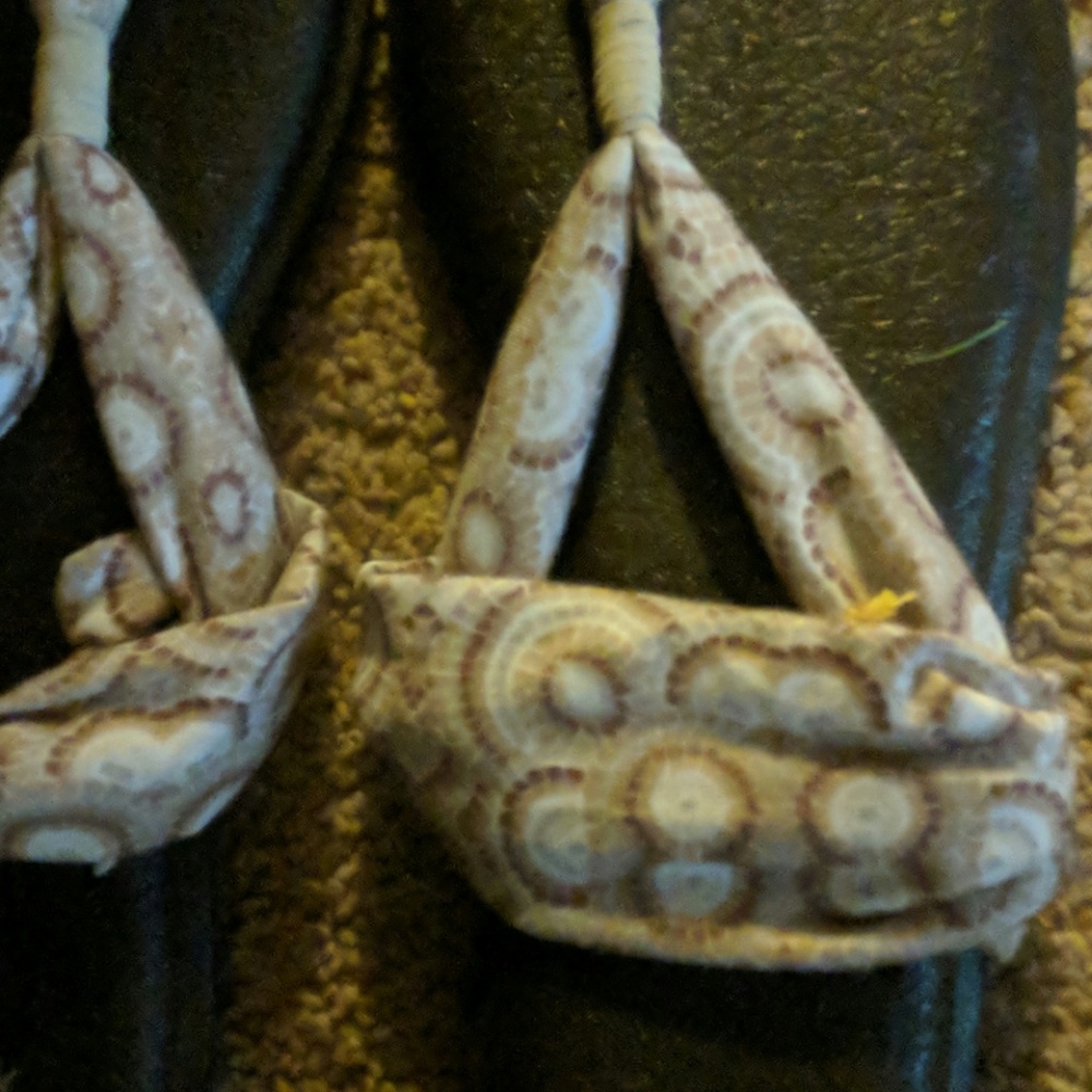 Sandals - Picture 2 of 3
